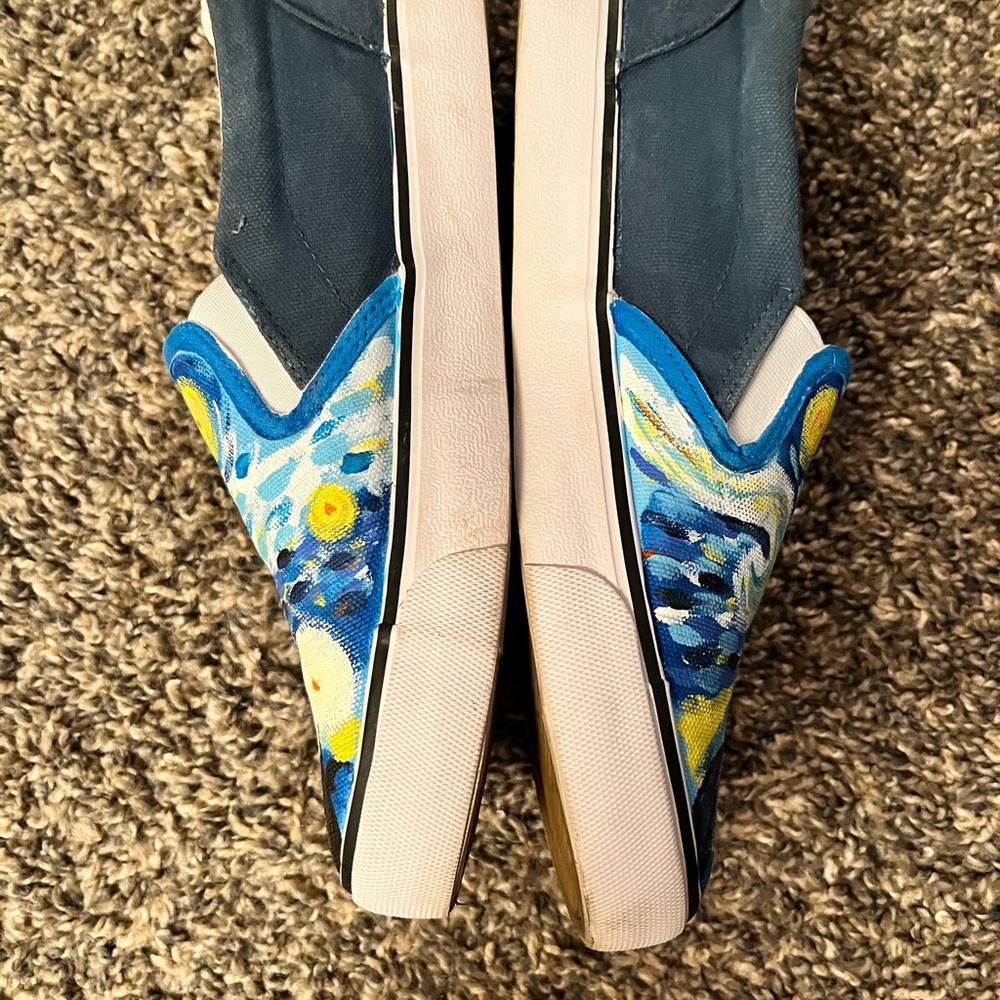 Shoes - Picture 4 of 9